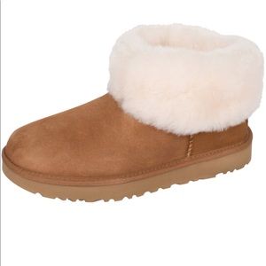 NIB UGG Classic Mini Fluff Size 5 Women Chestnut